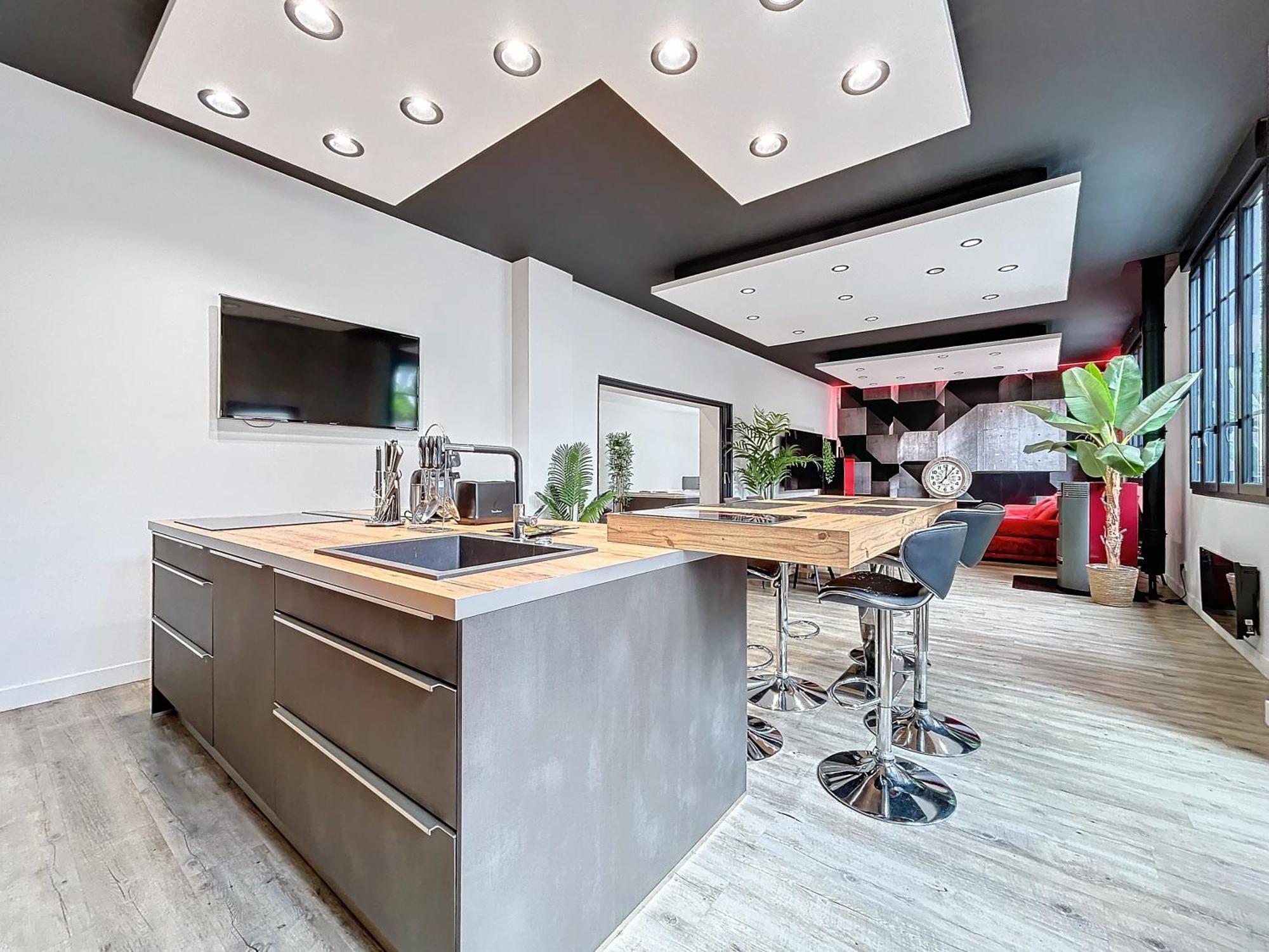 Montluçon Loft Terrasse Avec Spa Proche Centre Historique מראה חיצוני תמונה