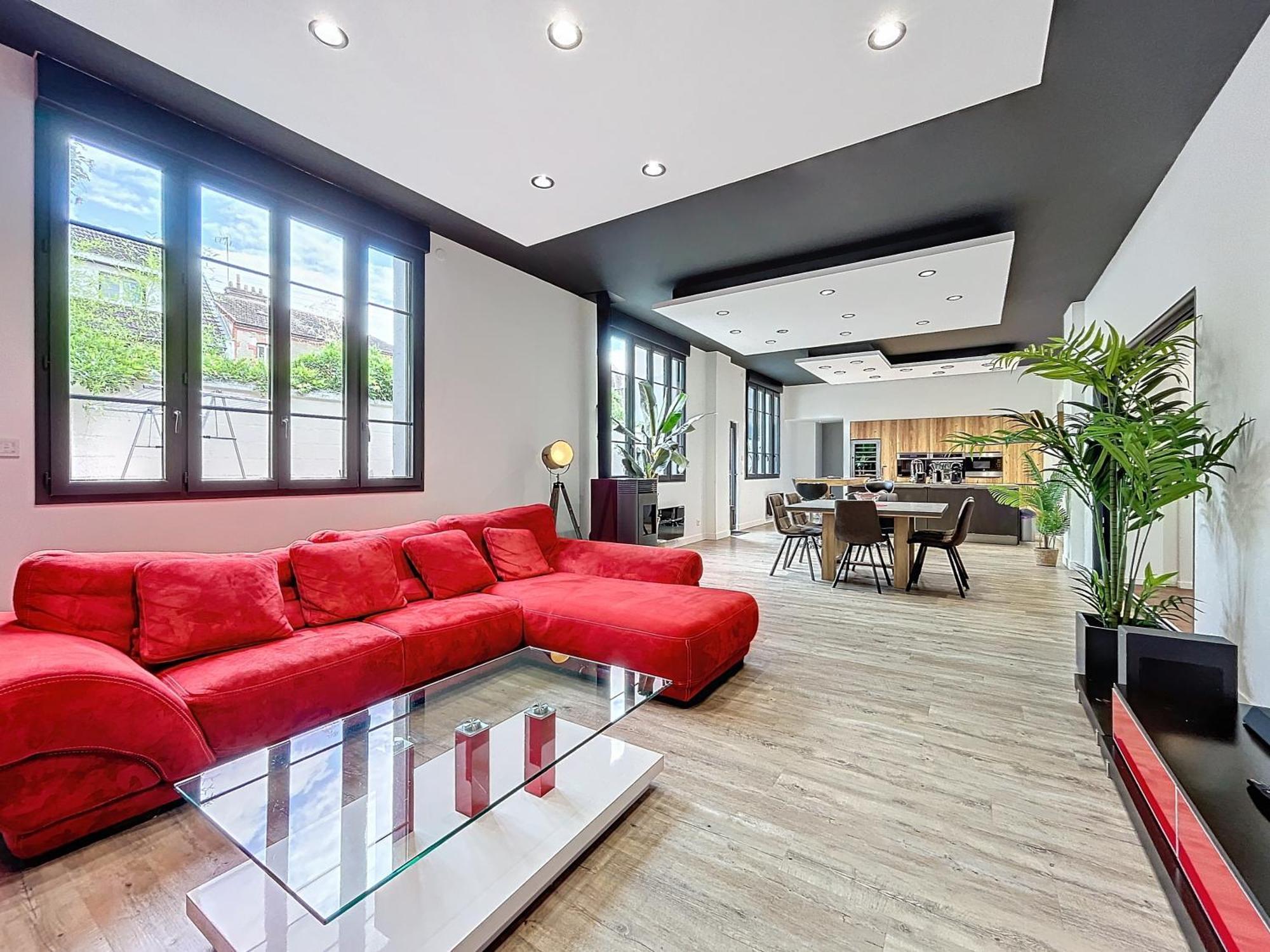 Montluçon Loft Terrasse Avec Spa Proche Centre Historique מראה חיצוני תמונה